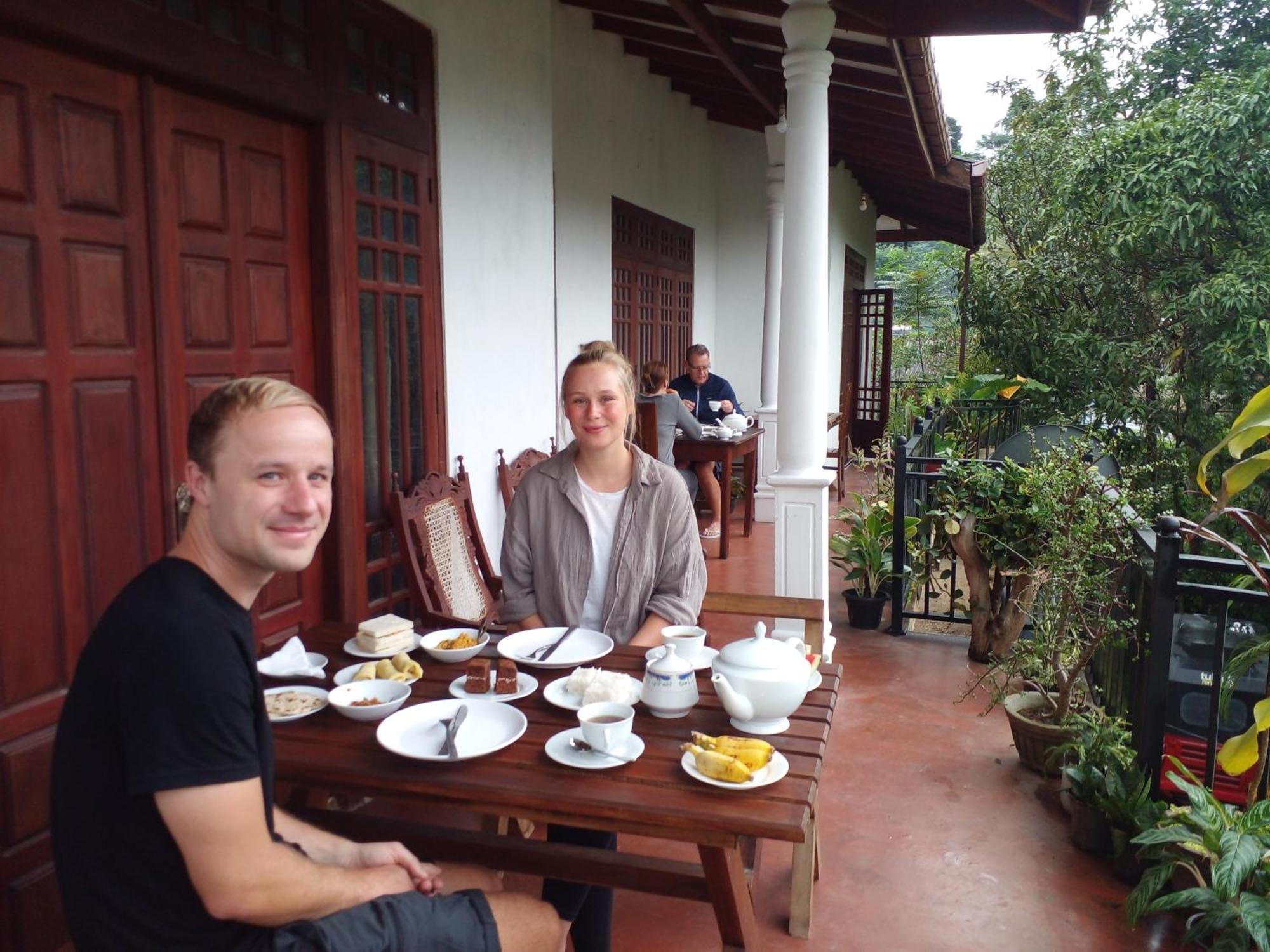 Sadula Home Villa Ella Exterior photo